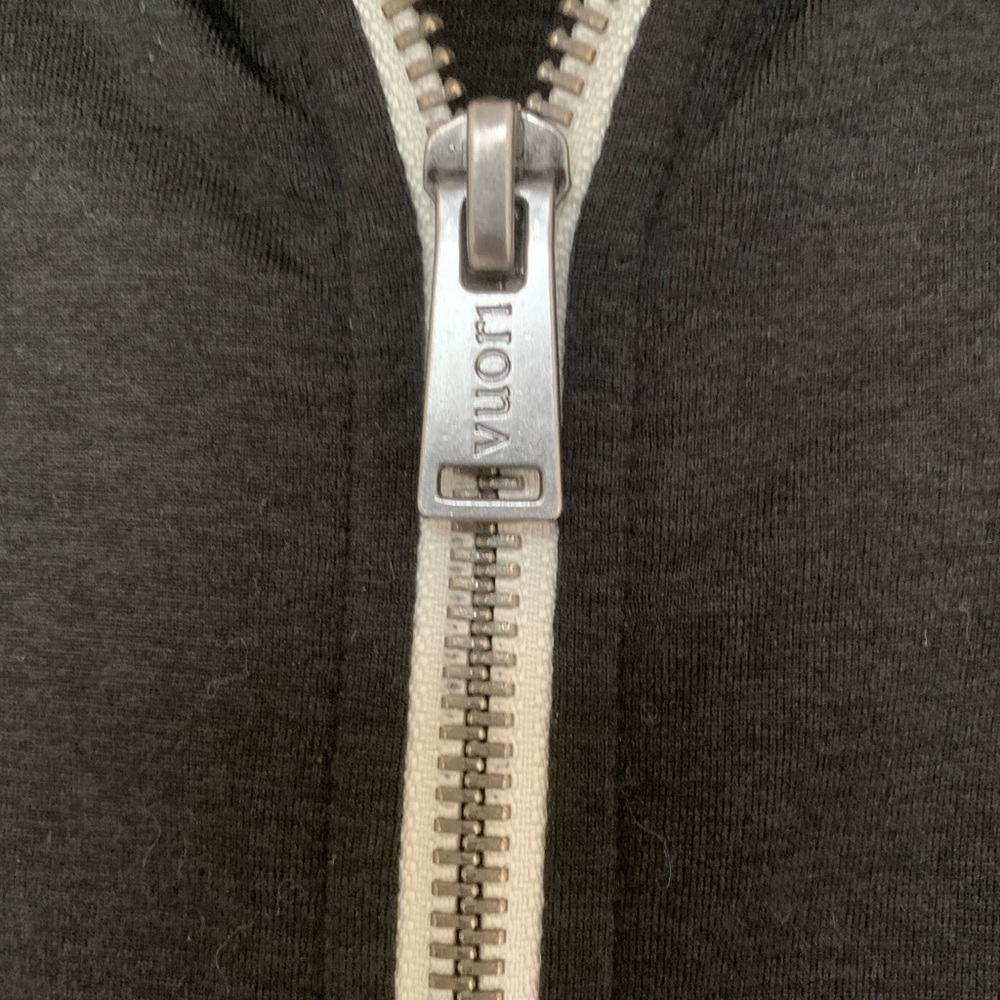 Vuori Halo Performance Full Zip Hoodie | Black | Size Large | DreamKnit™ - Picture 4 of 12